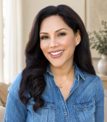 Sasha Carrion Top American Hypnotherapist Subconscious Strategist and Coach